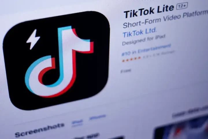 EU sets TikTok ultimatum over 'addictive' new app feature