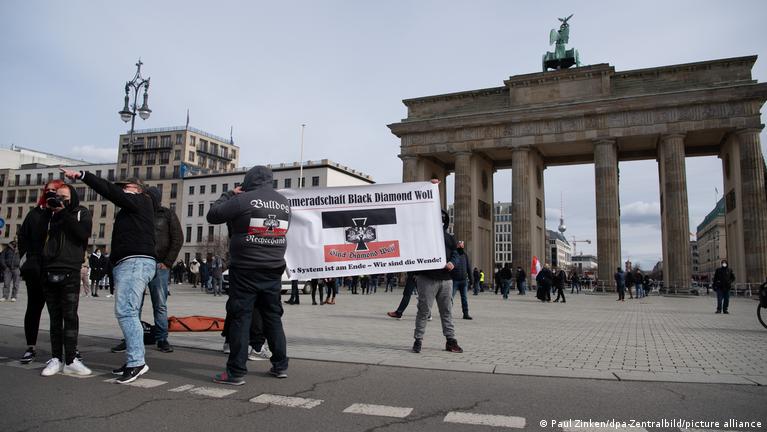 Germany: 'Reichsbürger' plot trial date set