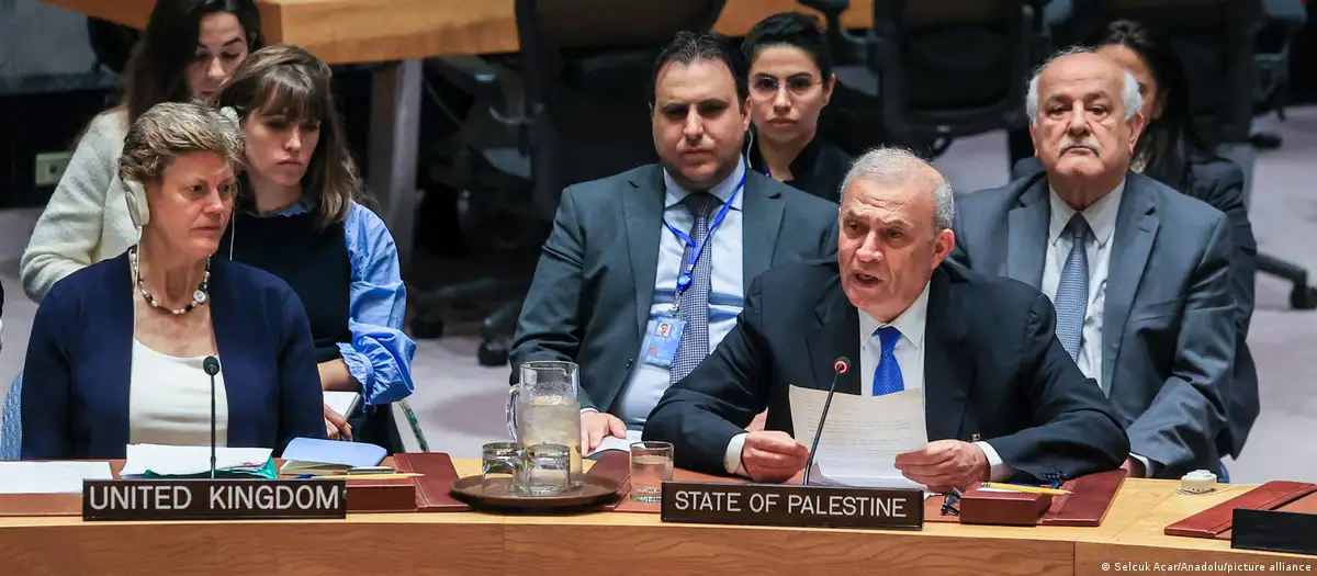 Middle East updates: US blocks UN membership for Palestine