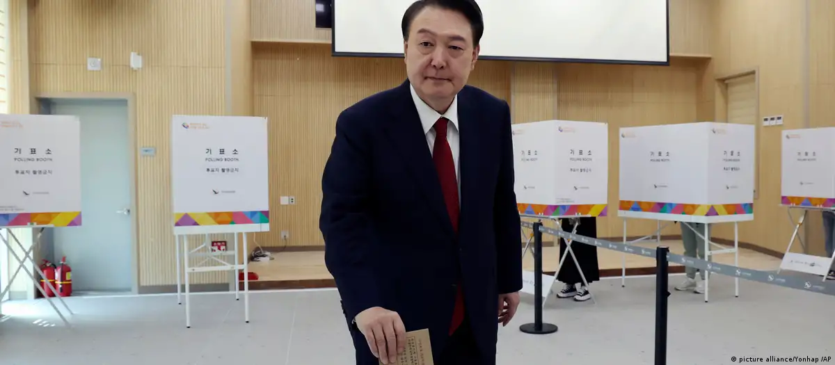 South Korean president casts ballot in early voting