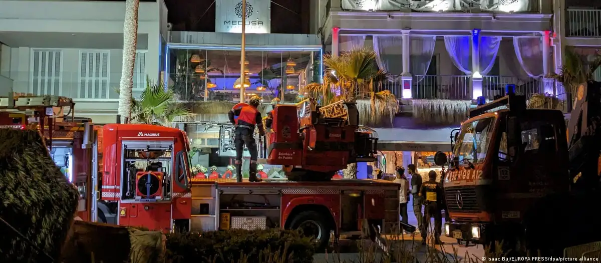 Spain: 4 dead in Mallorca restaurant collapse