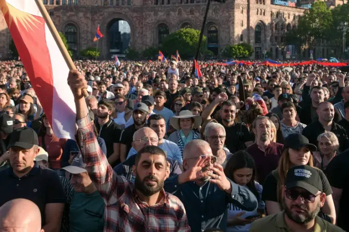 Armenia detains scores of Azerbaijan land deal protesters