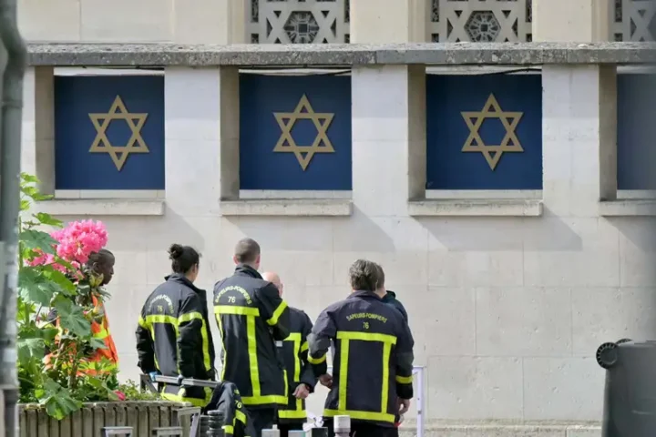 French police kill man who tried to set fire to synagogue