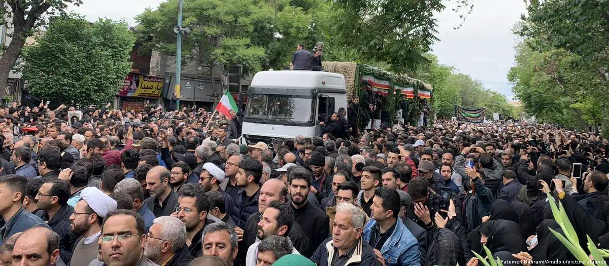 Iran: Funeral procession for President Raisi begins