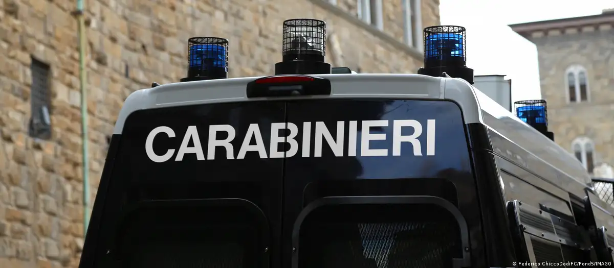 Italy: Police arrest over 100 mafia members in mass raid