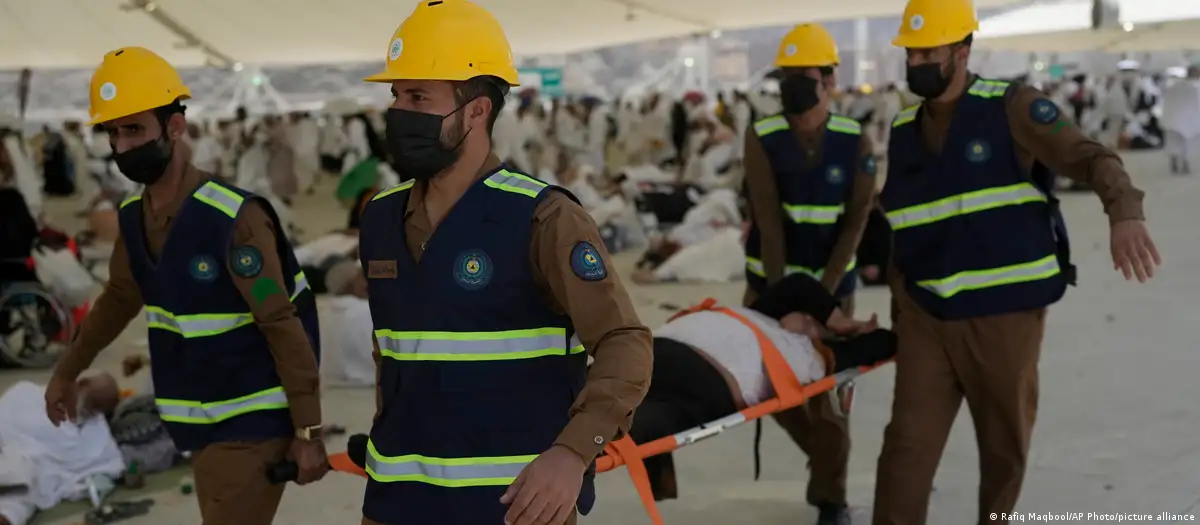 Saudi Arabia: 19 Hajj pilgrims die as temperatures rise