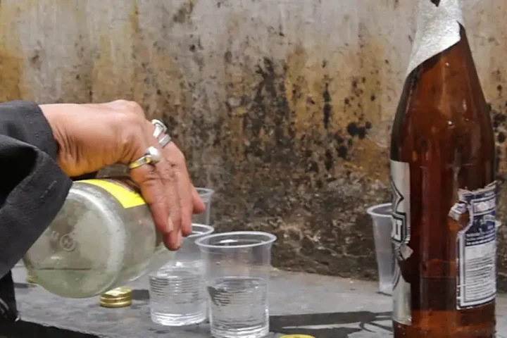 India: Dozens dead after drinking tainted liquor