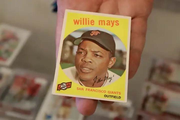 US baseball legend Willie Mays dies