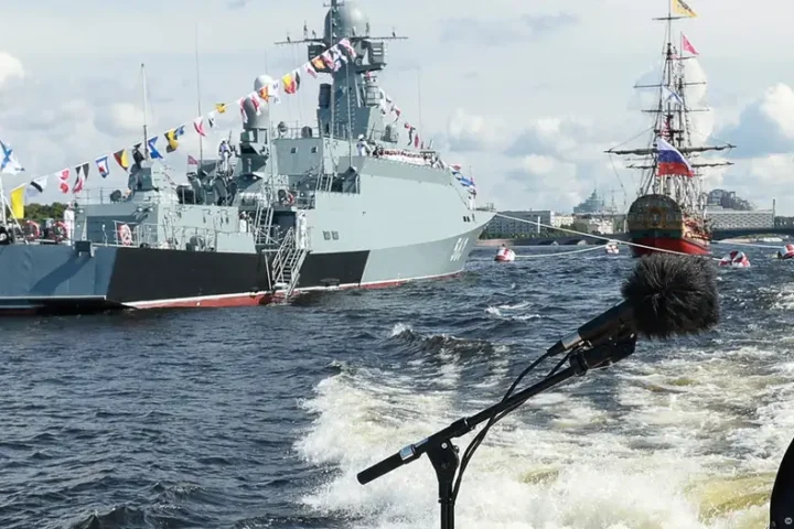 Russian navy begins major combat training exercises