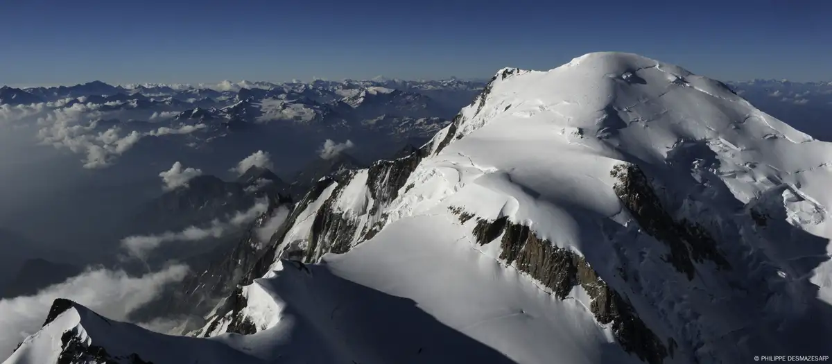 France: 1 dead in Mont Blanc glacier ice fall