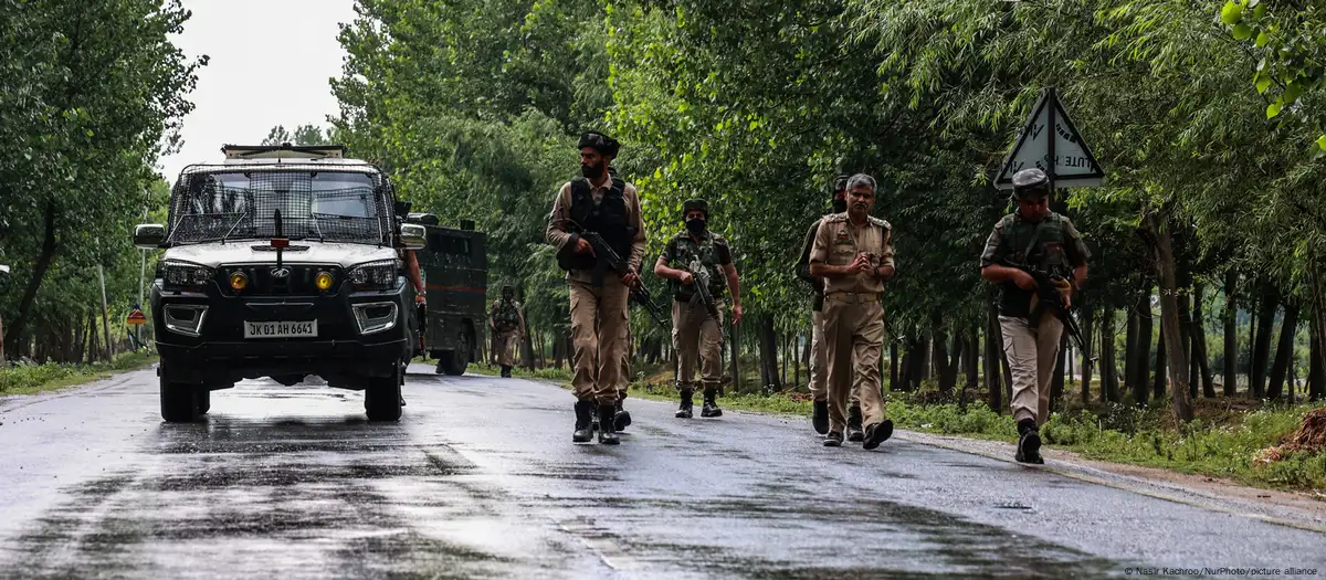 Indian captain killed in Kashmir as clashes escalate