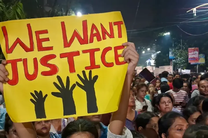 India protests: Modi calls for justice after medic is killed