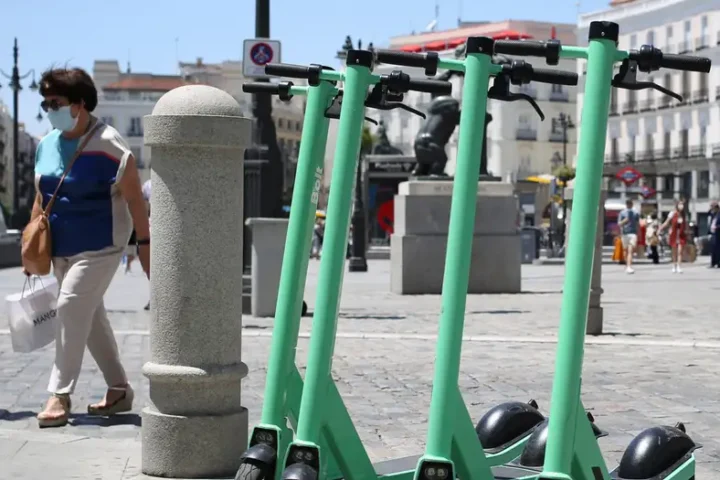 Madrid announces e-scooter ban over safety concerns