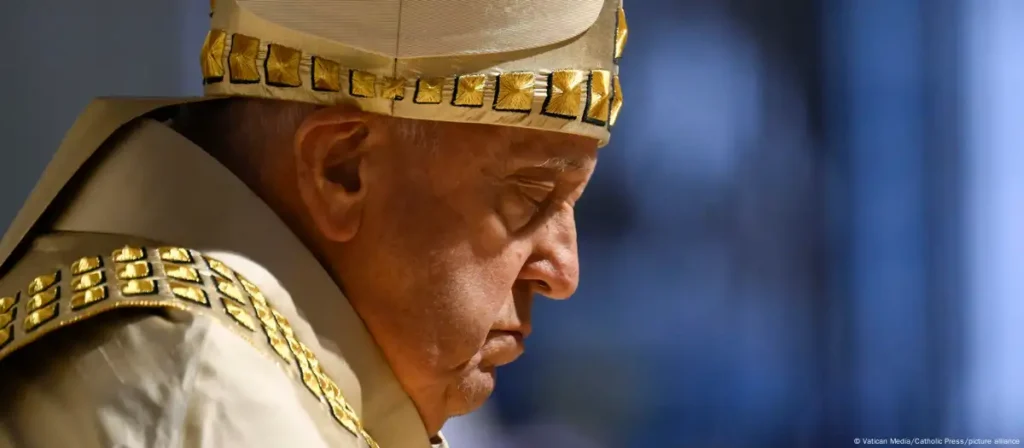 Pope Francis embarks on marathon Asia-Pacific trip