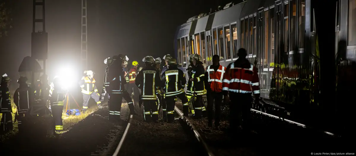 Germany: Busy train derails in Saarland, hitting large rock