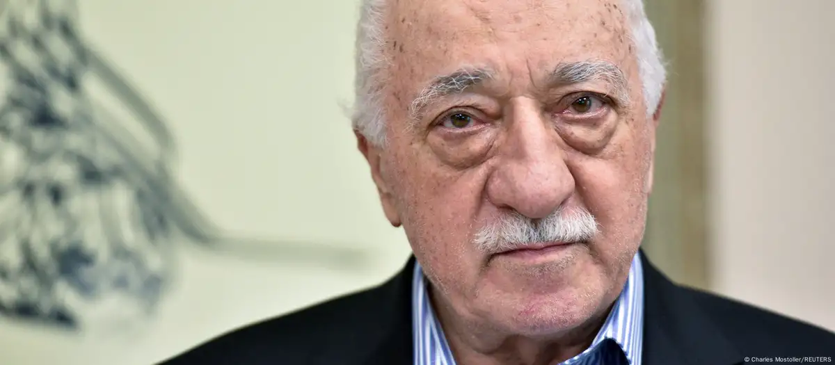 Fethullah Gulen: Exiled Erdogan rival dies aged 83