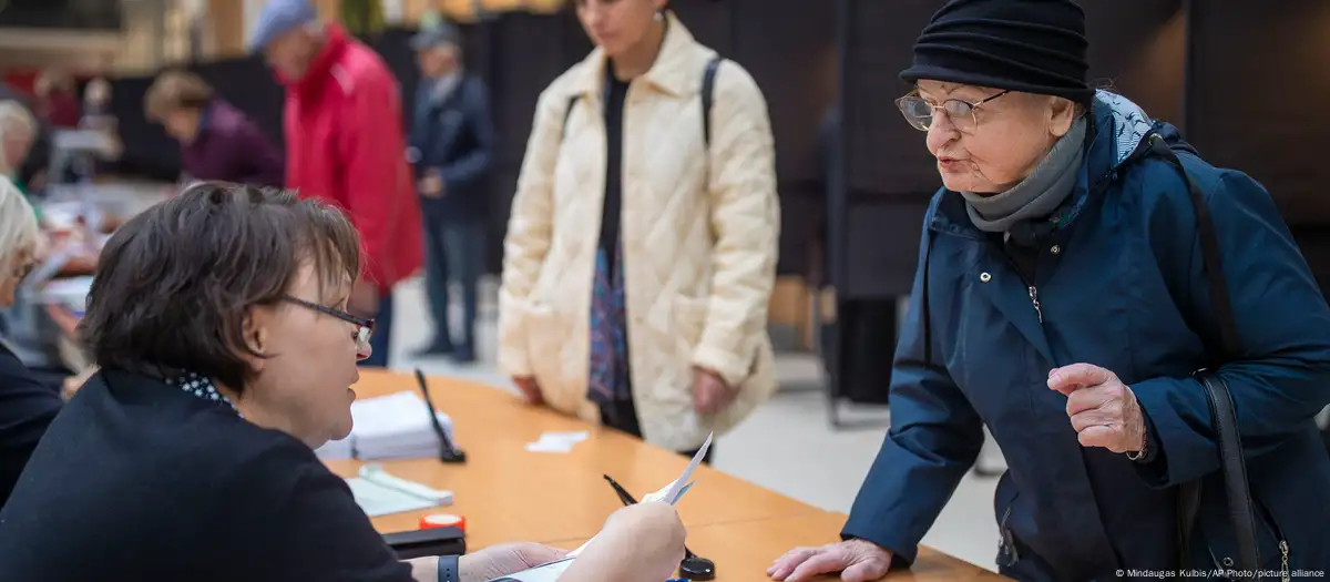 Lithuania election: Social Democrats lead in early results