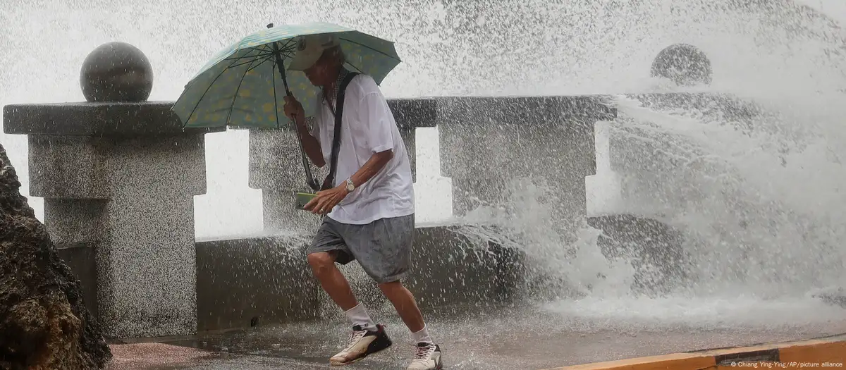 Typhoon Krathon: Taiwan braces for torrential rain