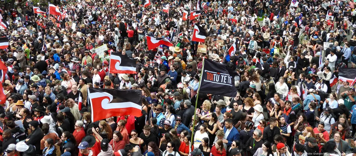 New Zealand: 42,000 demonstrate support for Maori rights