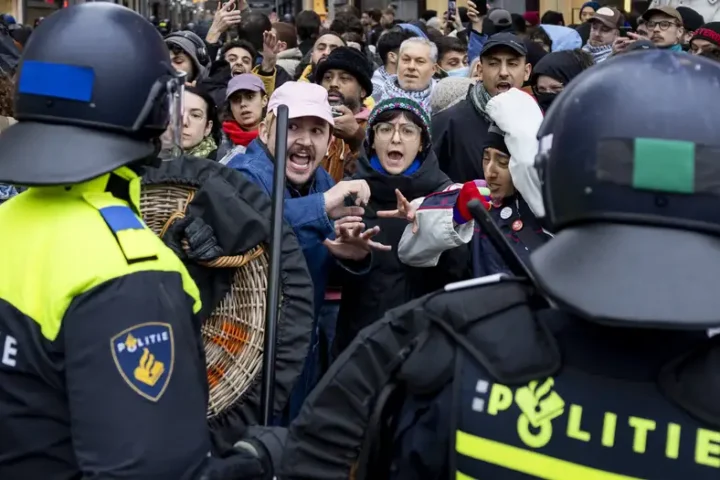 Amsterdam police break up banned pro-Palestinian rally