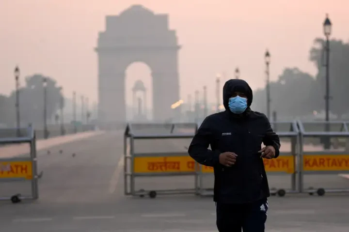 India's New Delhi cloaked in smog after Diwali celebrations