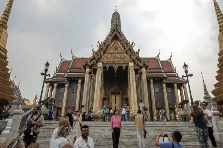 Thailand aims for record-breaking tourist traffic in 2025