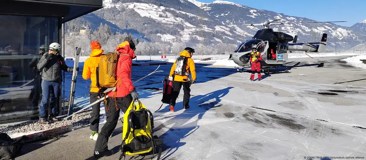 Austria: Father and son killed in avalanche in Tyrol