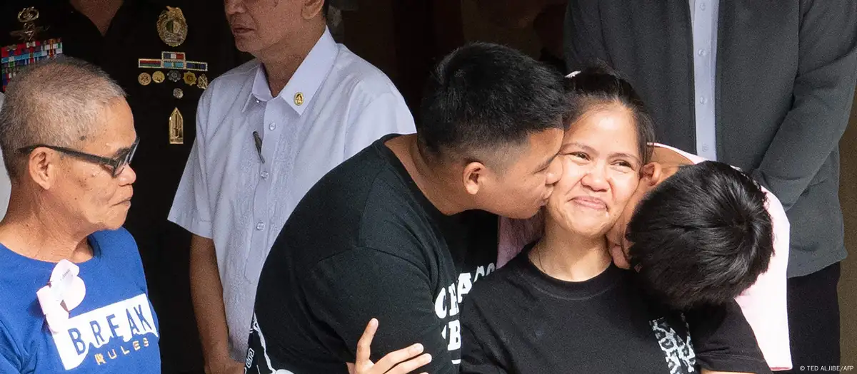 Filipina goes home after 15 years on death row in Indonesia