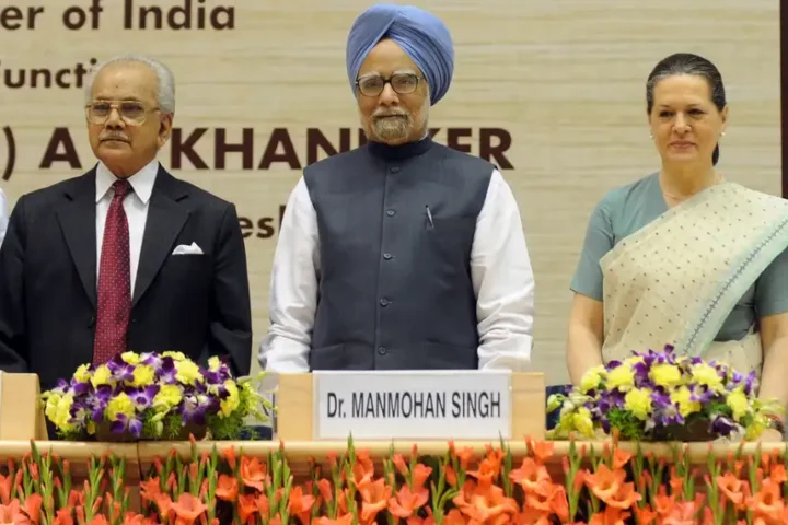 Former Indian PM Manmohan Singh dies, aged 92