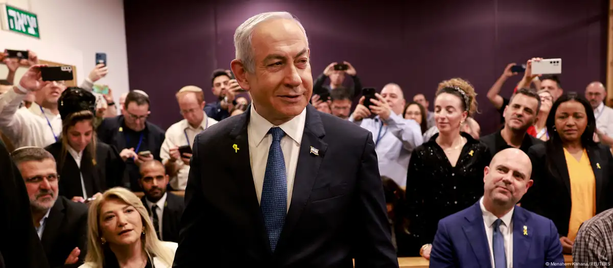 Israel: PM Netanyahu takes stand in corruption trial