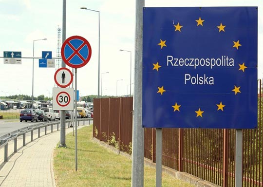 Polish border: accusations of discrimination against Ukrainians and cruelty to animals