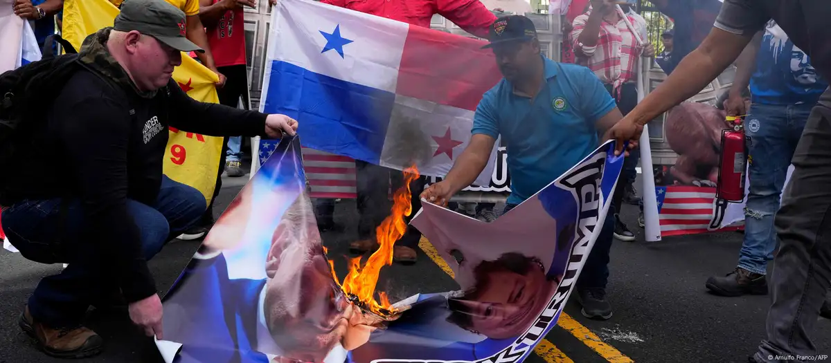 Panama: Protesters say 'enemy' Trump must leave canal alone