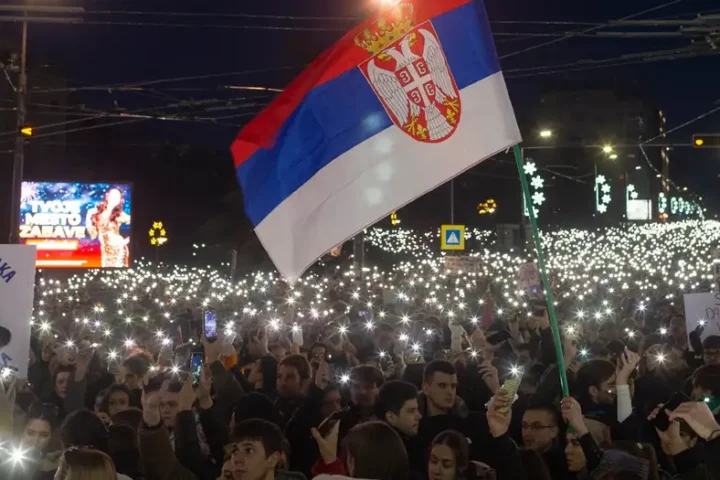 Serbia: Tens of thousands join student-led protests