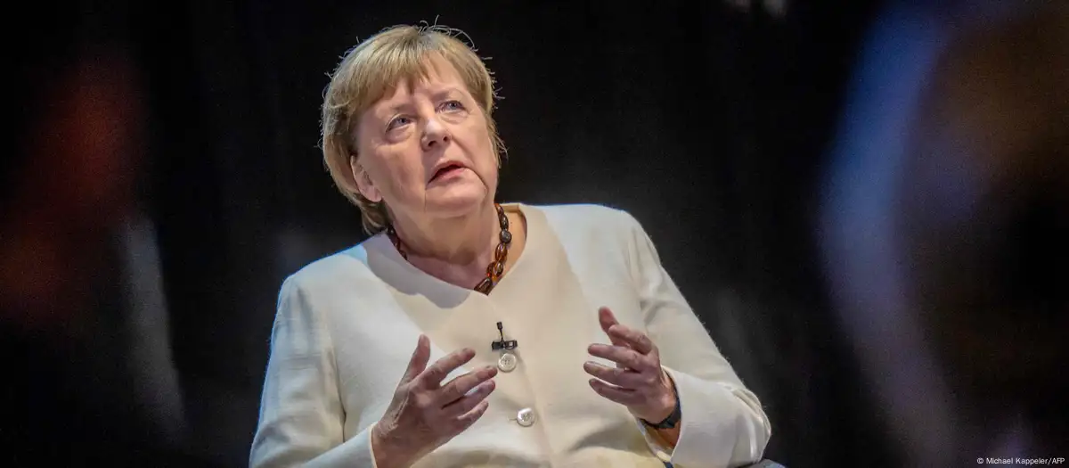 Germany: Angela Merkel chides own party over far-right help