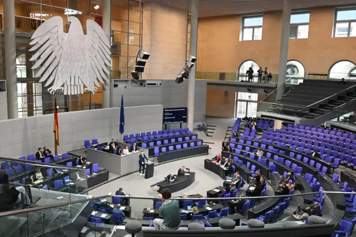 Germany: Bundestag supports stricter migration policies