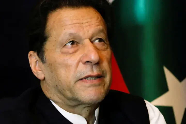 Pakistan: Ex-Prime Minister Imran Khan convicted of graft