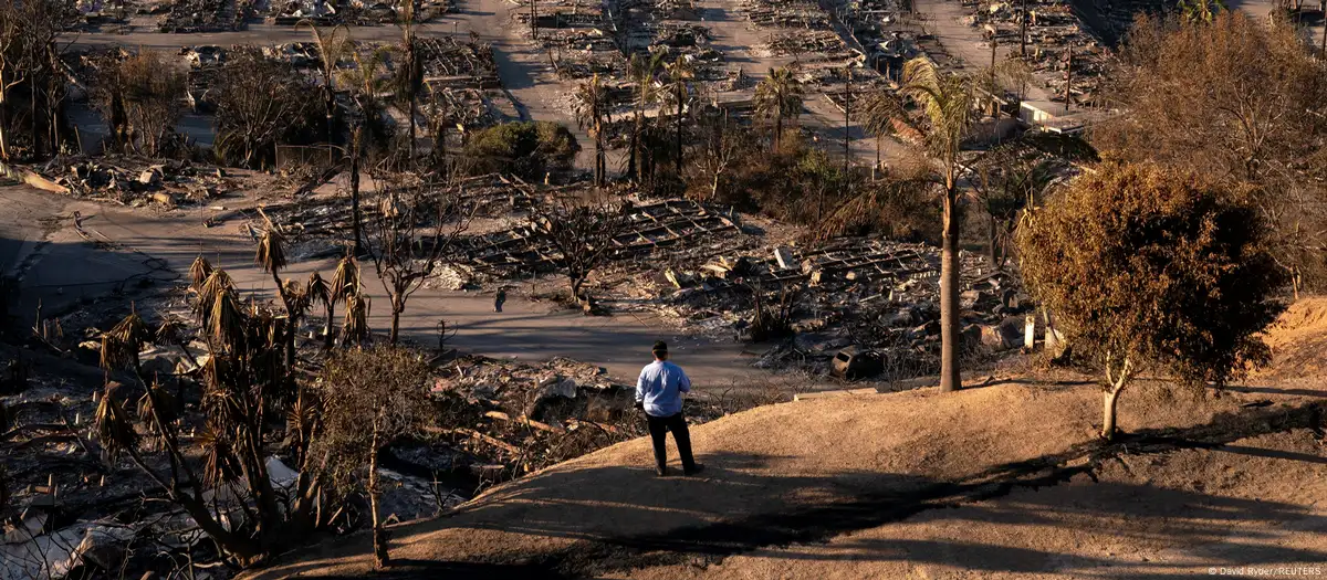 LA fires: Race to contain outbreaks as death toll rises