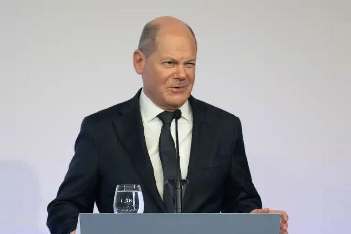 Scholz says Germany cannot turn page on Holocaust