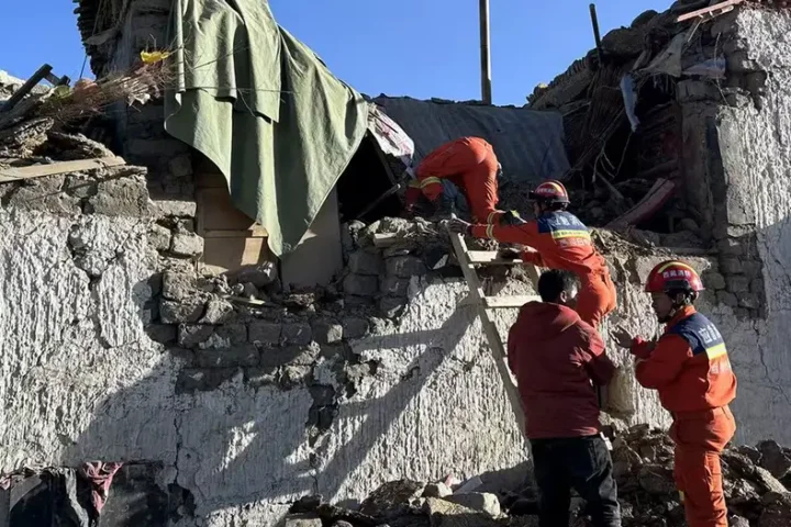 Tibet quake: Rescue teams scramble to find survivors