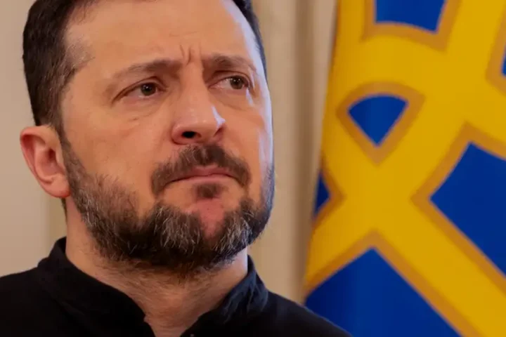 Ukraine: Zelenskyy offers to quit in return for NATO entry