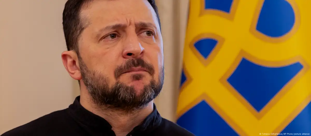 Ukraine: Zelenskyy offers to quit in return for NATO entry