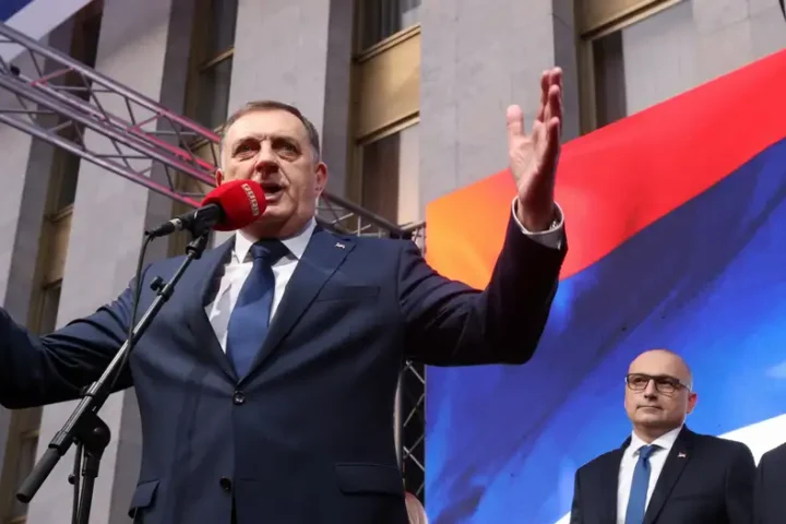 Bosnian Serb leader Dodik rejects court summons