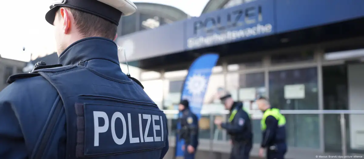 Germany: Several Hamburg police officers face racism probe