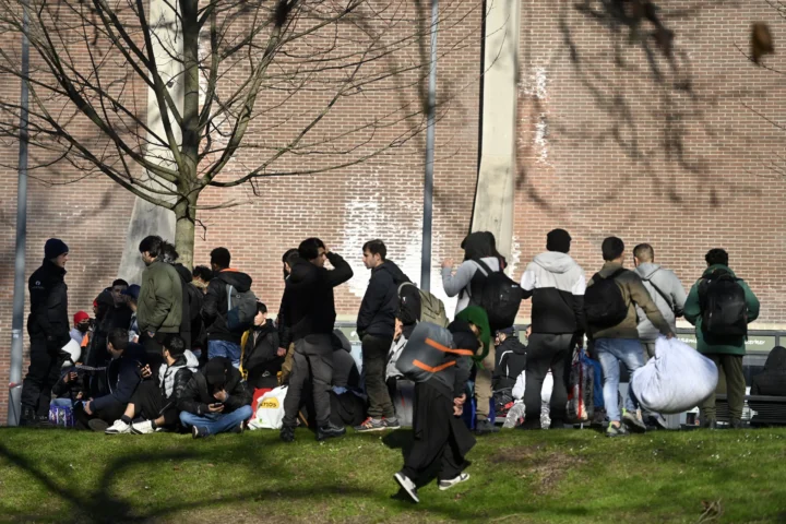 Reception of asylum seekers is "disgrace to Belgium", says Amnesty International