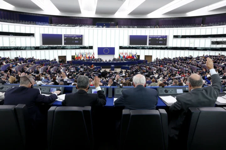 China lifts sanctions against members of European Parliament