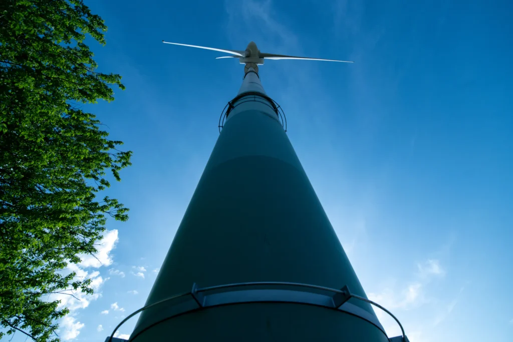 Flanders introduces distance rules for large wind turbines