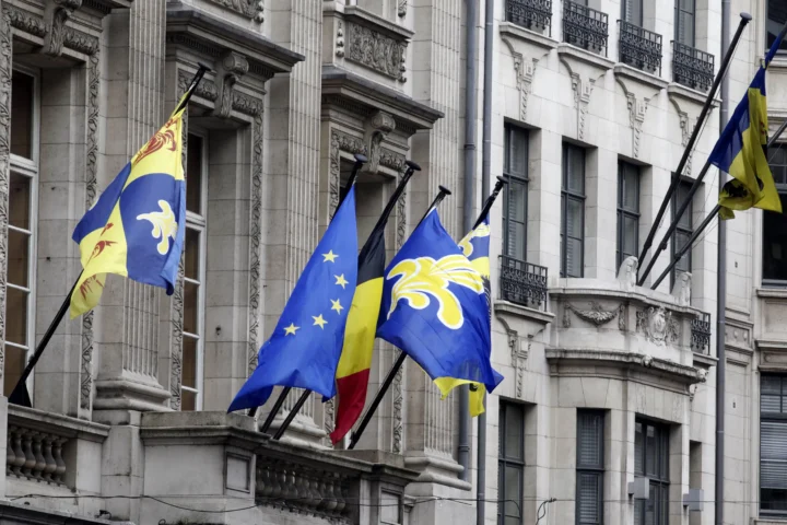 Brussels pushes back on federal unemployment reform