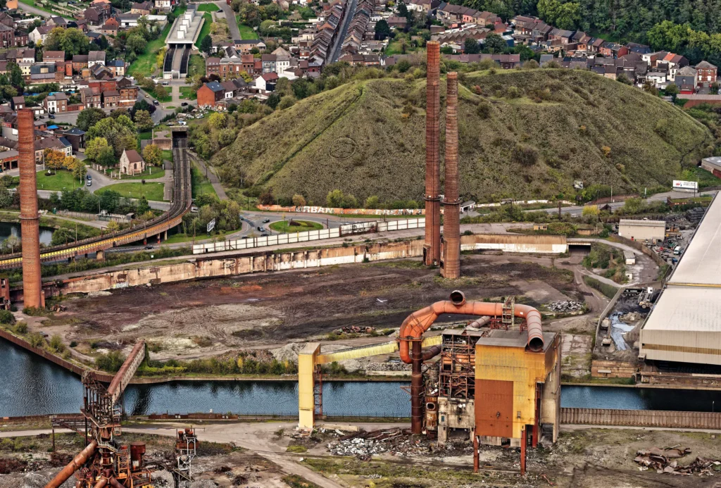 Defence to invest 550m euros in new Charleroi military district