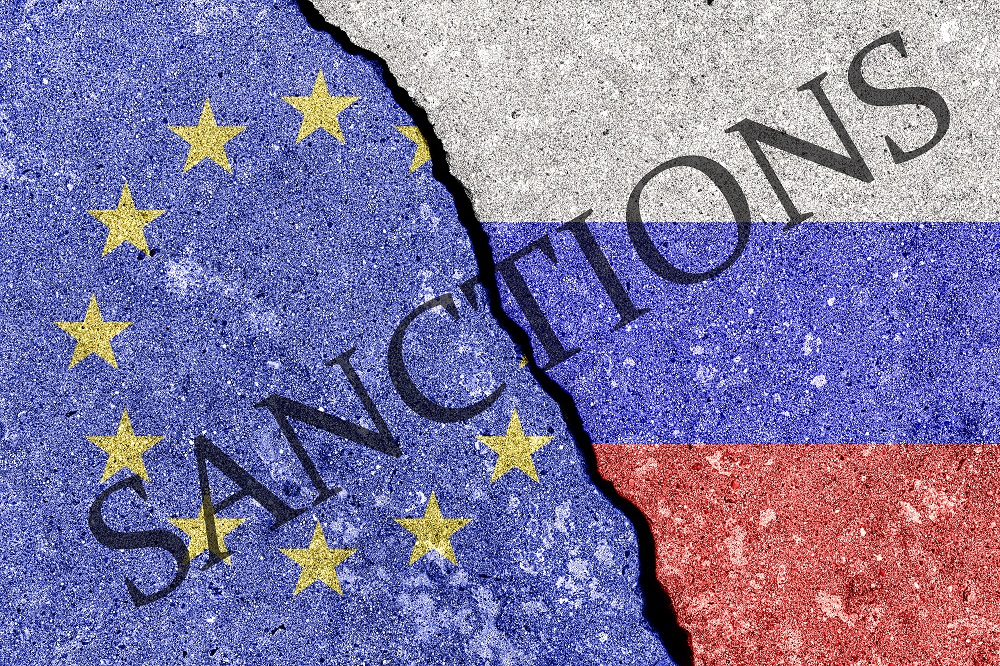 Europe and the U.S. Are Tightening the Screws on Russia’s Economy: What Comes Next?