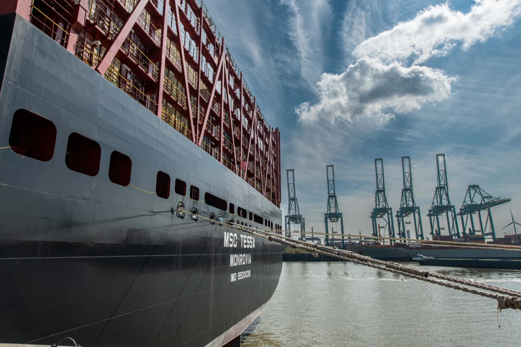 Flemish authorities inspect controversial container bound for Israeli defence firm